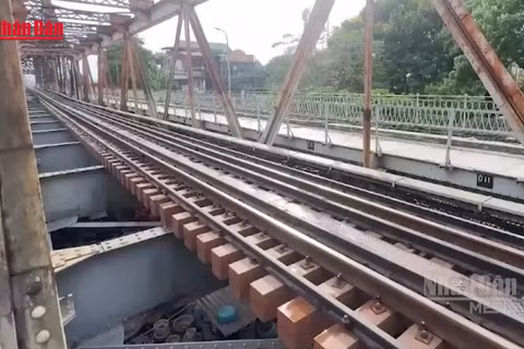 [Video] Cầu Long Biên sẵn sàng thông xe ngày 27/5