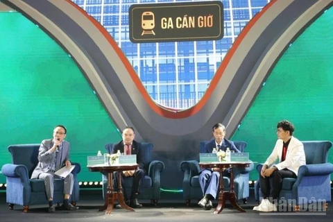 Các diễn giả tham dự sự kiện. (Ảnh: PV)