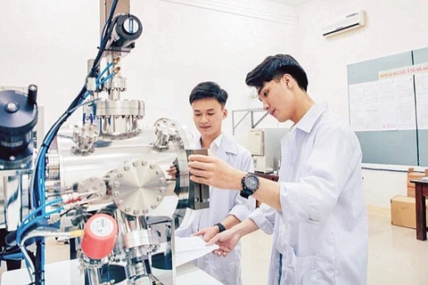 Luật Giáo dục đại học 2025 quy định rõ Nhà nước bảo đảm quyền tự chủ đầy đủ, toàn diện cho cơ sở giáo dục đại học không phụ thuộc vào mức độ tự chủ tài chính. (Ảnh minh họa)