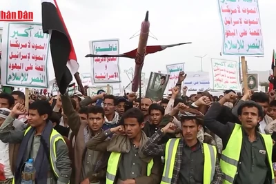 [Video] Lực lượng Houthi tiếp tục phóng tên lửa vào sân bay trọng yếu của Israel 