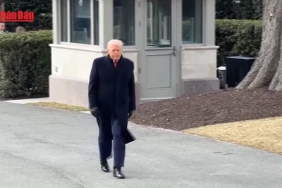 [Video] Nhà Trắng dọa áp thuế các nước không ủng hộ Mỹ kiểm soát Greenland 