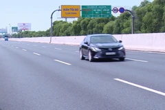 Cao tốc Hà Nội-Hải Phòng, tuyến đường đầu tiên thực hiện phân làn xe và điều chỉnh tốc độ lưu thông.