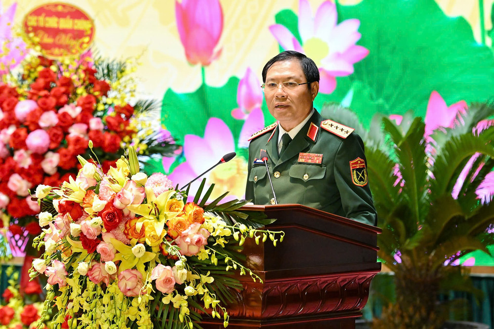 Đại tướng Nguyễn Tân Cương, Ủy viên Trung ương Đảng, Ủy viên Thường vụ Quân ủy Trung ương, Tổng Tham mưu trưởng Quân đội nhân dân Việt Nam, Thứ trưởng Quốc phòng phát biểu chỉ đạo tại đại hội. Ảnh: Thủy Nguyên gen-h-dc-cuong.jpg