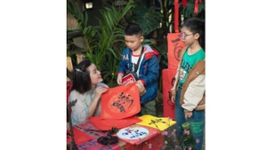 Niềm vui đầu năm với chữ và đạo học tại một không gian văn hóa tư nhân ở thành phố Huế. Ảnh: Xuân Thao