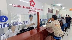 Hoạt động tại Trung tâm Phục vụ hành chính công xã Vũ Thư, tỉnh Hưng Yên diễn ra nền nếp, ổn định.