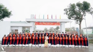 Hơn 90% học sinh lớp 9A2, Trường trung học cơ sở Vĩnh Yên thi đỗ vào Trường trung học phổ thông chuyên Vĩnh Phúc. 