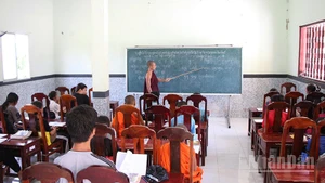 Lớp học hè ở Chùa PôthiVongsa ấp 4, xã Xà Phiên,