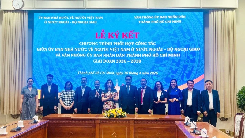 TP.HCM và Ủy ban Nhà nước phối hợp thu hút nguồn lực kiều bào phát triển đất nước
