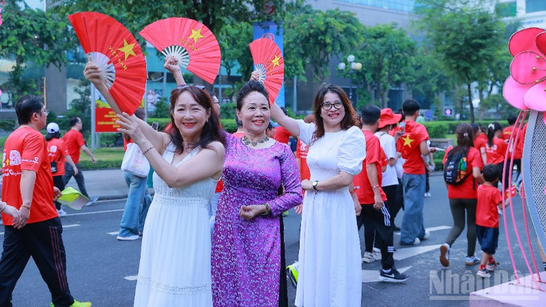 ndo_br_yeu-nuoc-4-2232.jpg