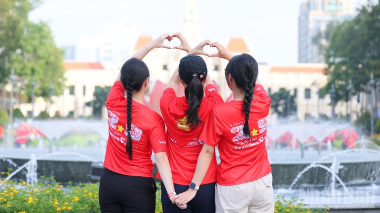 ndo_br_gia-dinh-3-1021.jpg