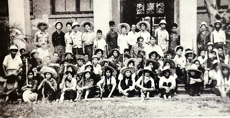 Khóa Trung cấp 7 năm của Trường Mỹ thuật Hà Nội. lop-my-thuat.jpg