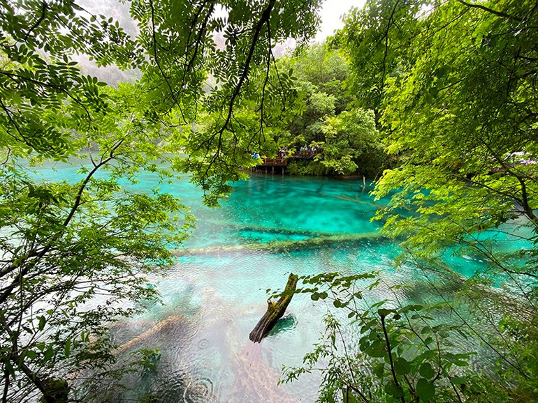 Vẻ đẹp quyến rũ của hồ Ngũ Hoa 13.jpg