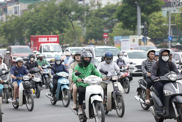 Quá trình chuyển đổi xe máy xăng sang xe máy điện đang đối diện nhiều thách thức. xe-may-dien-thay-xe-may-xang.jpg
