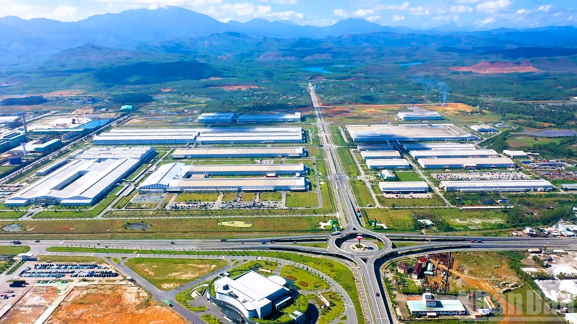 Một góc tại Khu công nghiệp Thaco Chu Lai nhìn từ trên cao.