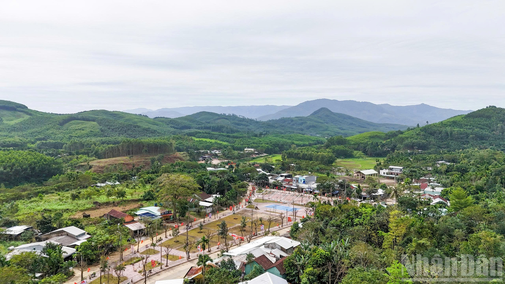 Một góc của xã Sơn Cẩm Hà, thành phố Đà Nẵng hôm nay nhìn từ trên cao.