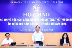 Ông Nguyễn Tiến Thiết, Chánh Văn phòng, người phát ngôn của Ủy ban nhân dân thành phố Hà Nội thông tin về những nội dung chính sẽ tổ chức tại hội nghị ngày 29/6.