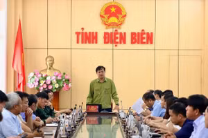 Phó Chủ tịch Ủy ban nhân dân tỉnh Điện Biên Lò Văn Cương yêu cầu cấp xã phải thông tin ngay đến nhân dân về chỉ đạo "cấm đốt nương trong thời gian cao điểm nắng nóng".