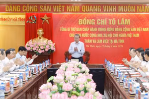 Tổng Bí thư, Chủ tịch nước Tô Lâm làm việc với Ban Thường vụ Tỉnh ủy Hà Tĩnh. (Ảnh: TTXVN)