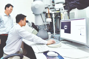 Hoạt động nghiên cứu khoa học tại Đại học Bách khoa Hà Nội. (Ảnh NGUYỄN ĐĂNG)