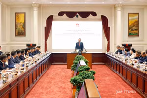 Tổng Bí thư, Chủ tịch nước Tô Lâm chủ trì buổi làm việc với tập thể Ban Thường vụ Đảng ủy Bộ Ngoại giao và các đồng chí trưởng đoàn Cơ quan đại diện Việt Nam ở nước ngoài. (Ảnh: TTXVN)