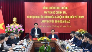 Chủ tịch nước Lương Cường phát biểu ý kiến tại buổi làm việc với Bộ Ngoại giao, ngày 12/12/2024. (Ảnh: THỦY NGUYÊN)