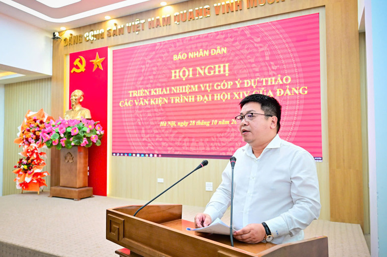 Đồng chí Quế Đình Nguyên kết luận hội nghị. (Ảnh: BẢO LONG) 7.jpg