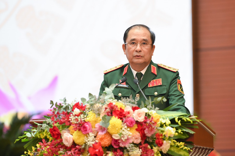 Đồng chí Phùng Sĩ Tấn phát biểu tại phiên trù bị Đại hội đại biểu Đảng bộ Bộ Tổng Tham mưu - Cơ quan Bộ Quốc phòng lần thứ XIX nhiệm kỳ 2025-2030. (Ảnh: THẾ ĐẠI) dai-hoi-bo-tong-tham-muu-0566.jpg