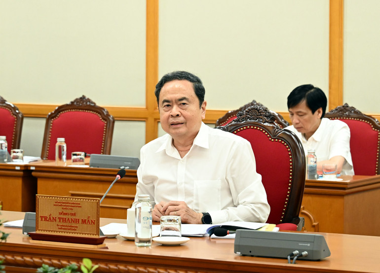Đồng chí Trần Thanh Mẫn kết luận buổi làm việc với Tỉnh ủy Lai Châu và Thành ủy Cần Thơ. (Ảnh: DUY LINH) bnd-0049.jpg