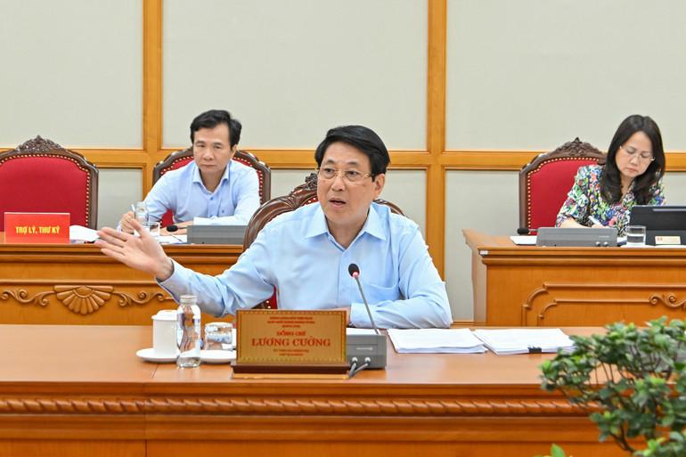 Đồng chí Lương Cường kết luận buổi làm việc. (Ảnh: THỦY NGUYÊN) chi-3160.jpg