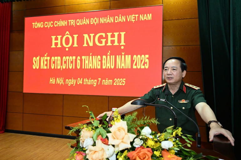 Thượng tướng Trịnh Văn Quyết phát biểu kết luận hội nghị. (Ảnh: THẾ ĐẠI) z6770036793794-a13abeb481531e88d8f72aaae29cd6ee.jpg