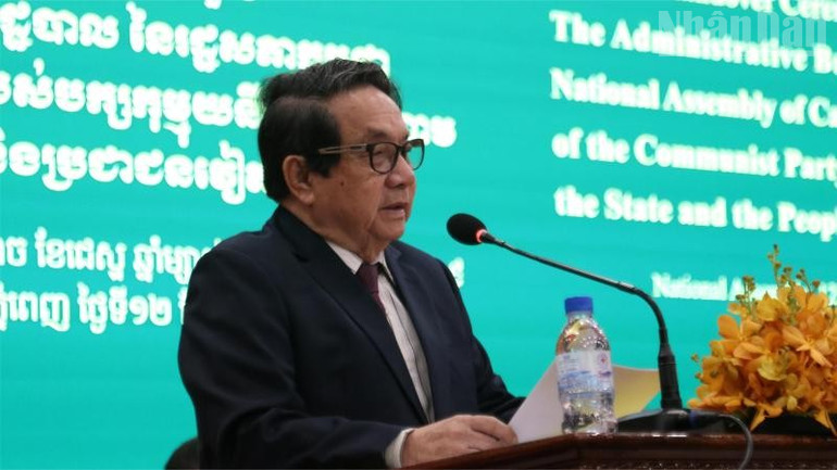 Tổng Thư ký Quốc hội Campuchia Leng Peng Long. ndo_tr_quoc-hoi-campuchia.jpg