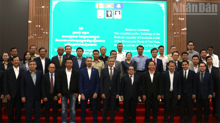 Các đại biểu tham dự sự kiện. ndo_tr_quoc-hoi-campuchia-4.png