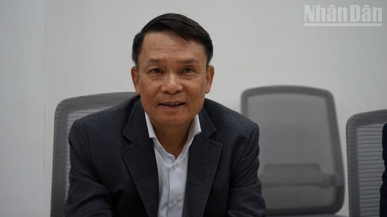 Phó Chủ tịch Thường trực Hội Nhà báo Việt Nam Nguyễn Đức Lợi đã chia sẻ về tình hình báo chí, truyền thông tại Việt Nam với các nhà báo Campuchia. (Ảnh: ĐINH TRƯỜNG) ndo_tr_dsc06707.jpg