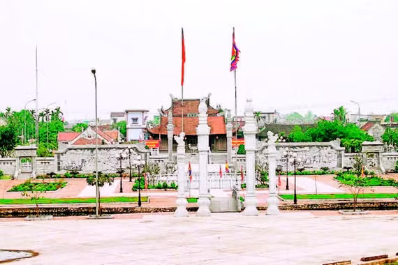 Đền thờ Khúc Thừa Dụ ở thôn Cúc Bồ.