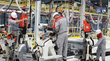 Ngành công nghiệp chế biến, chế tạo tiếp tục duy trì tốc độ tăng trưởng cao trong 6 tháng đầu năm 2025.