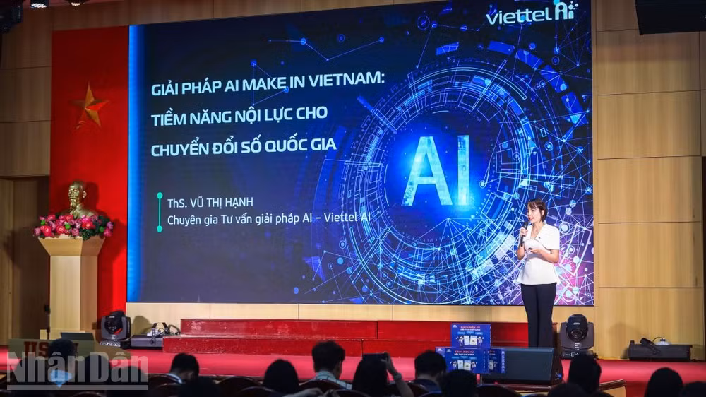 Diễn đàn "Sức mạnh AI cho nhà truyền thông trẻ" do Trường đại học Khoa học xã hội và Nhân văn tổ chức quy tụ nhiều diễn giả, doanh nghiệp uy tín chia sẻ về hướng đi của báo chí trong kỷ nguyên mới.