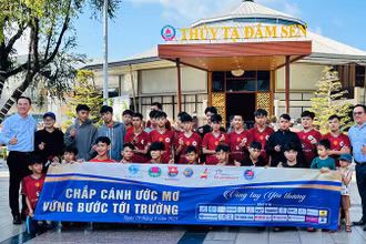 Các em nhỏ tham gia chương trình tại Thảo Cầm Viên sáng 19/8. (Ảnh: Ban Tổ chức)