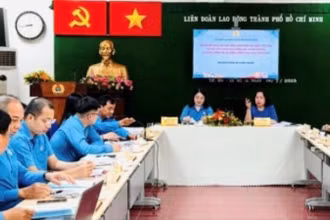 Quang cảnh buổi làm việc. (Ảnh: VƯƠNG LÊ)