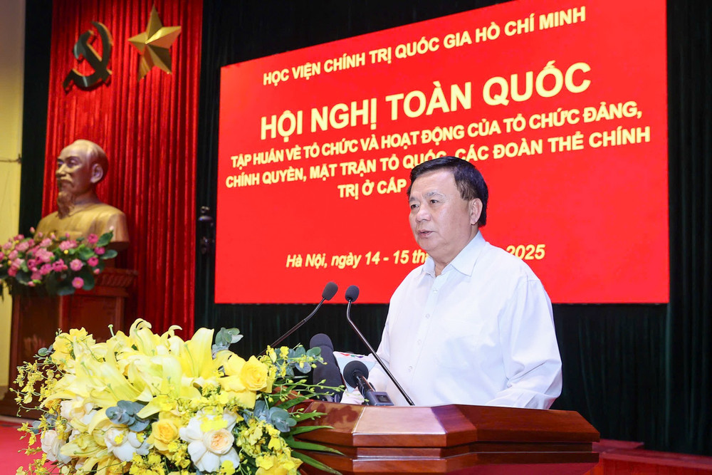 Đồng chí Nguyễn Xuân Thắng, Ủy viên Bộ Chính trị, Giám đốc Học viện Chính trị quốc gia Hồ Chí Minh, Chủ tịch Hội đồng Lý luận Trung ương phát biểu. img-2460.jpg