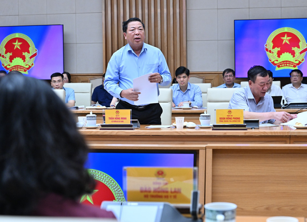 Bộ trưởng Xây dựng Trần Hồng Minh phát biểu. dsc-8805.jpg