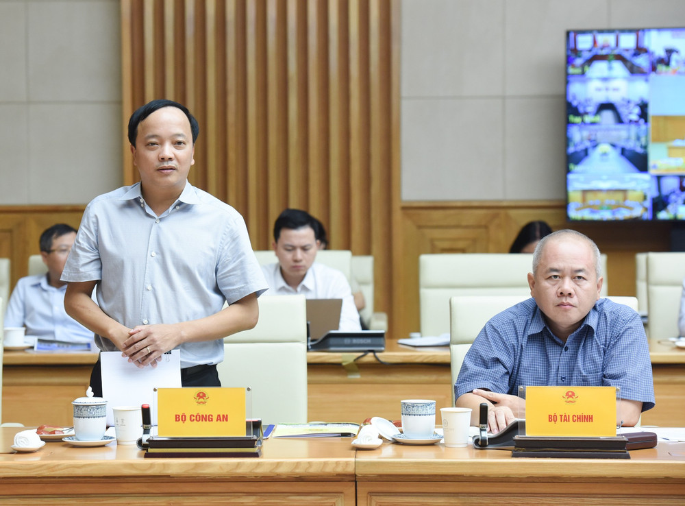 Thứ trưởng Bộ Công an Đặng Hồng Đức phát biểu. dsc-0444.jpg