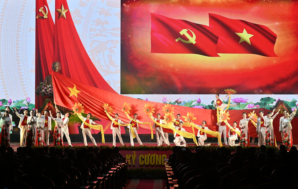 Chương trình biểu diễn nghệ thuật tại đại hội. dsc-2868.jpg
