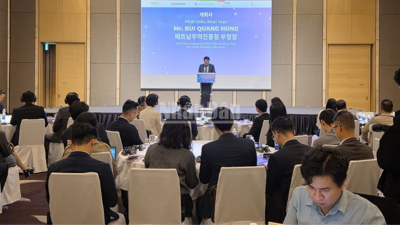 Hội thảo Công bố Bản đồ chuỗi giá trị ngành điện-điện tử Việt Nam. (Ảnh: KIM DUNG)