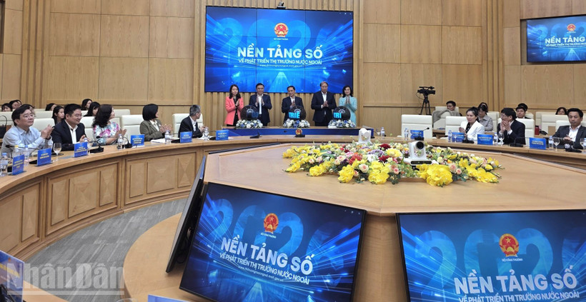 Bộ Công thương tổ chức lễ khai trương nền tảng số về phát triển thị trường nước ngoài.