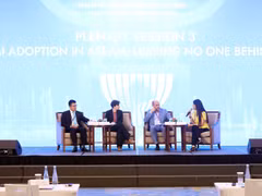 Phiên toàn thể số 3 của Diễn đàn Tương lai ASEAN mang chủ đề "Ứng dụng trí tuệ nhân tạo tại ASEAN: Không để ai bị bỏ lại phía sau". Ảnh: TTXVN
