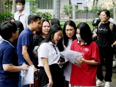 Kỳ thi vào lớp 10 luôn tạo áp lực cho cả học sinh và phụ huynh. Ảnh: NAM NGUYỄN