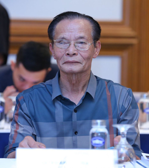 TS. Lê Xuân Nghĩa, Thành viên Hội đồng Tư vấn Chính sách Tài chính, tiền tệ quốc Quốc gia. TS. Lê Xuân Nghĩa, Thành viên Hội đồng Tư vấn Chính sách Tài chính, tiền tệ quốc Quốc gia.