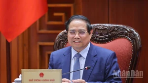 Thủ tướng Chính phủ Phạm Minh Chính phát biểu ý kiến chỉ đạo cuộc làm việc với Tập đoàn CT Group. (Ảnh: TRẦN HẢI).