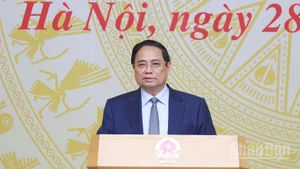 Thủ tướng Phạm Minh Chính phát biểu ý kiến tại Phiên họp lần thứ 12 Hội đồng Thi đua-Khen thưởng Trung ương. (Ảnh: Trần Hải)