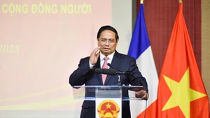 Thủ tướng Chính phủ Phạm Minh Chính phát biểu ý kiến tại buổi gặp gỡ. (Ảnh: MINH DUY) 